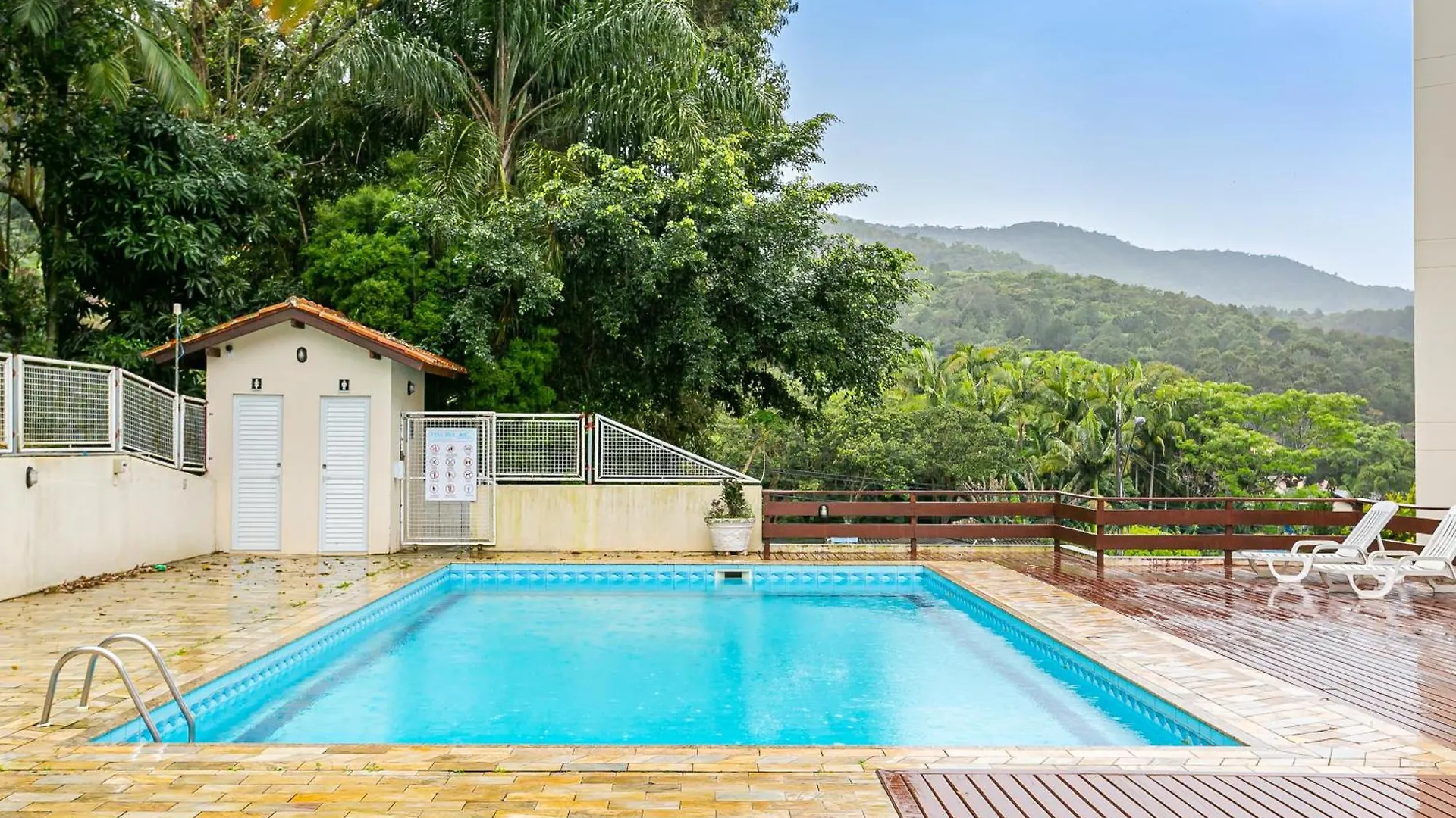Florianópolis Apto C/ Piscina E Garagem Em Itacorubi Cq8711 דירה